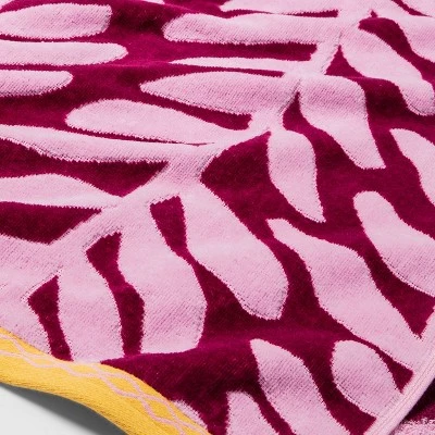 XL Jacquard Reef Beach Towel - Sun Squad™ 2 XL Jacquard Reef Beach Towel - Sun Squad™ - Image 2