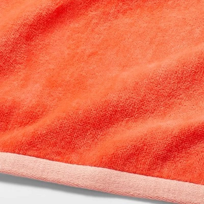 XL Reversible Beach Towel Coral - Sun Squad™ 3 XL Reversible Beach Towel Coral - Sun Squad™ - Image 3