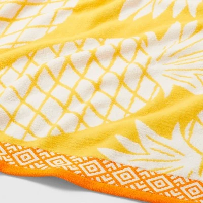 XL Jacquard Pineapple Beach Towel Yellow - Sun Squad™ 2 XL Jacquard Pineapple Beach Towel Yellow - Sun Squad™ - Image 2